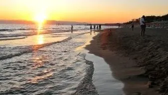 Sunsets in Çolaklı: The Perfect Evening