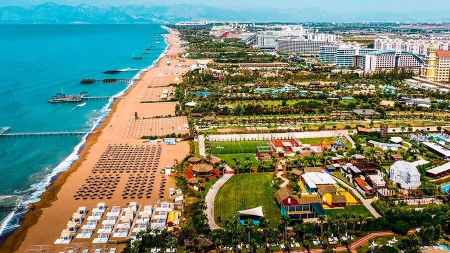 The Lara Promise: Stability and Prestige